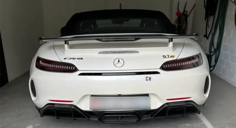 6409b09f9c4fb-Mercedes ukraden.webp